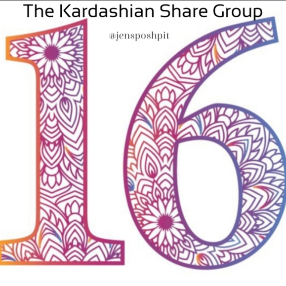 12/14 - Sun - Kardashian Share Group - Picture 16 of 16